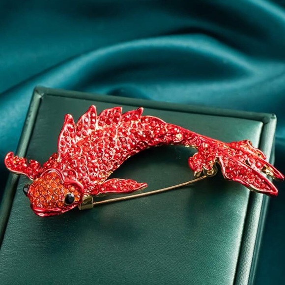 Betsey Johnson Red Crystal Carp Fish Brooch - Picture 14 of 14